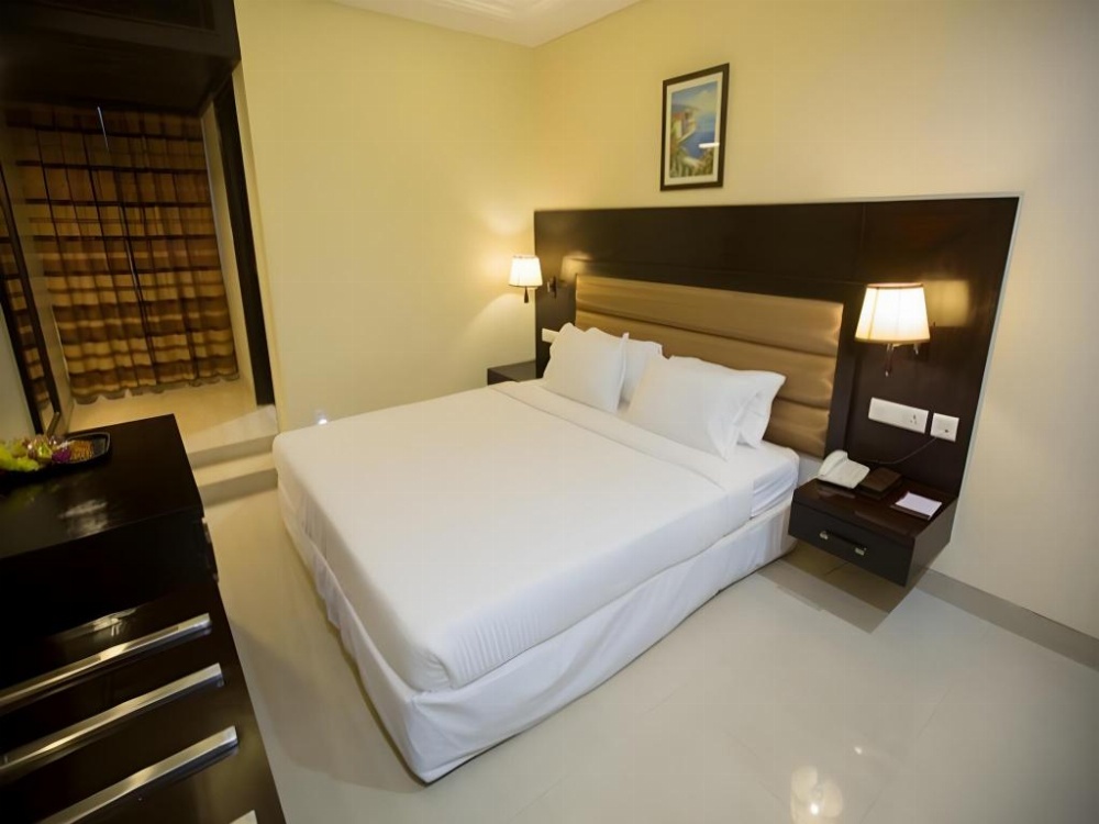 Room image 4